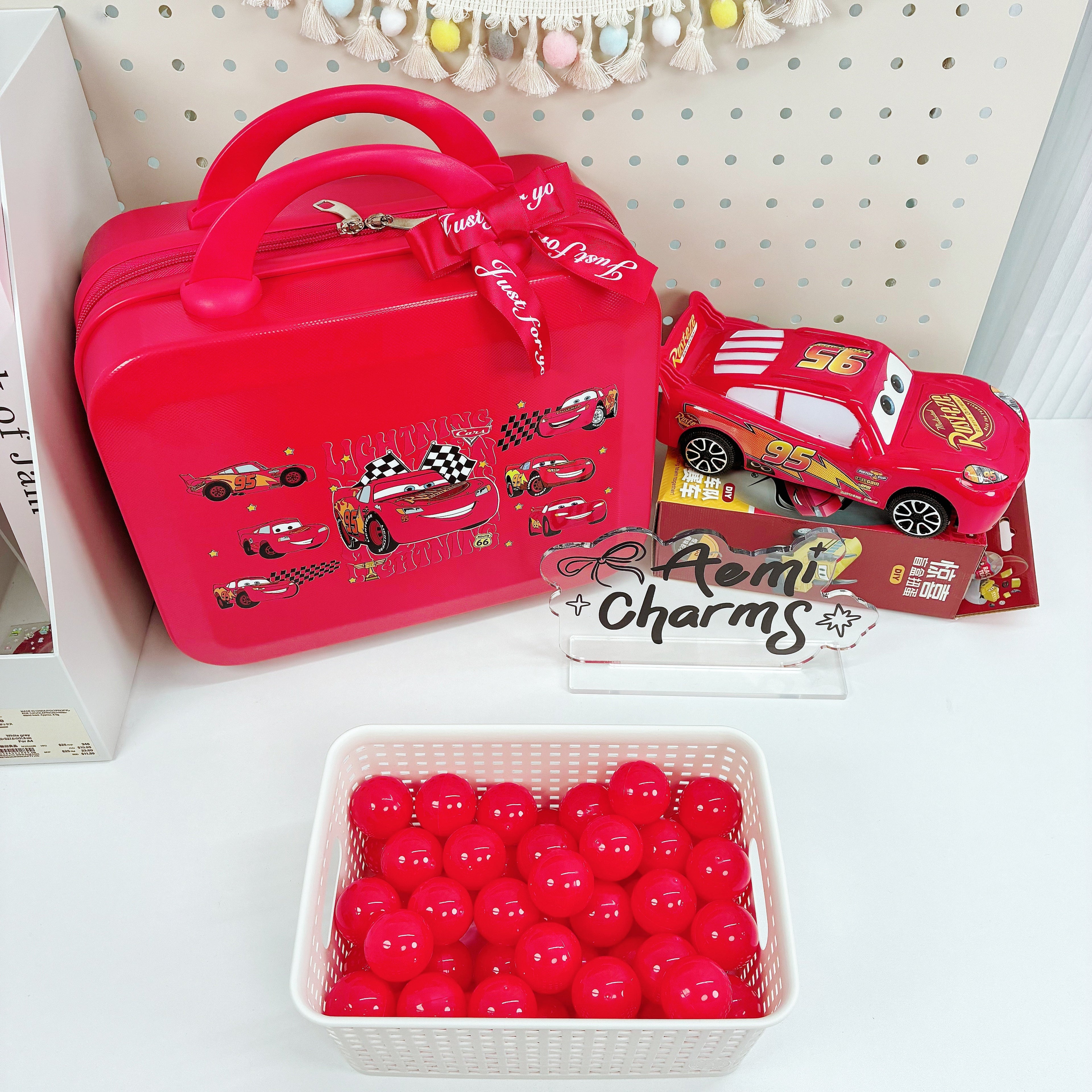 MQ 14-inch Valise Boîte Cadeau Mystère